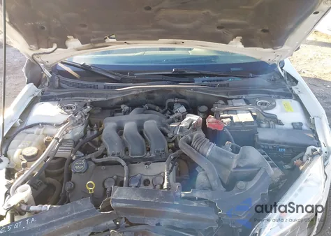 2008 Mercury Milan V6 Premier from USA, damaged, VIN 3MEHM08178R601212